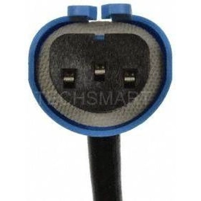 Headlamp Connector by TECHSMART - F90010 pa4