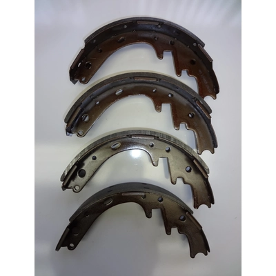 Rear New Brake Shoes by PROMAX - 12-582R pa1