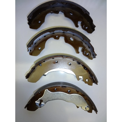 Rear New Brake Shoes by PROMAX - 12-736L pa1