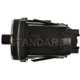 Purchase Top-Quality Headlight Switch by BLUE STREAK (HYGRADE MOTOR) - HLS1700 pa9